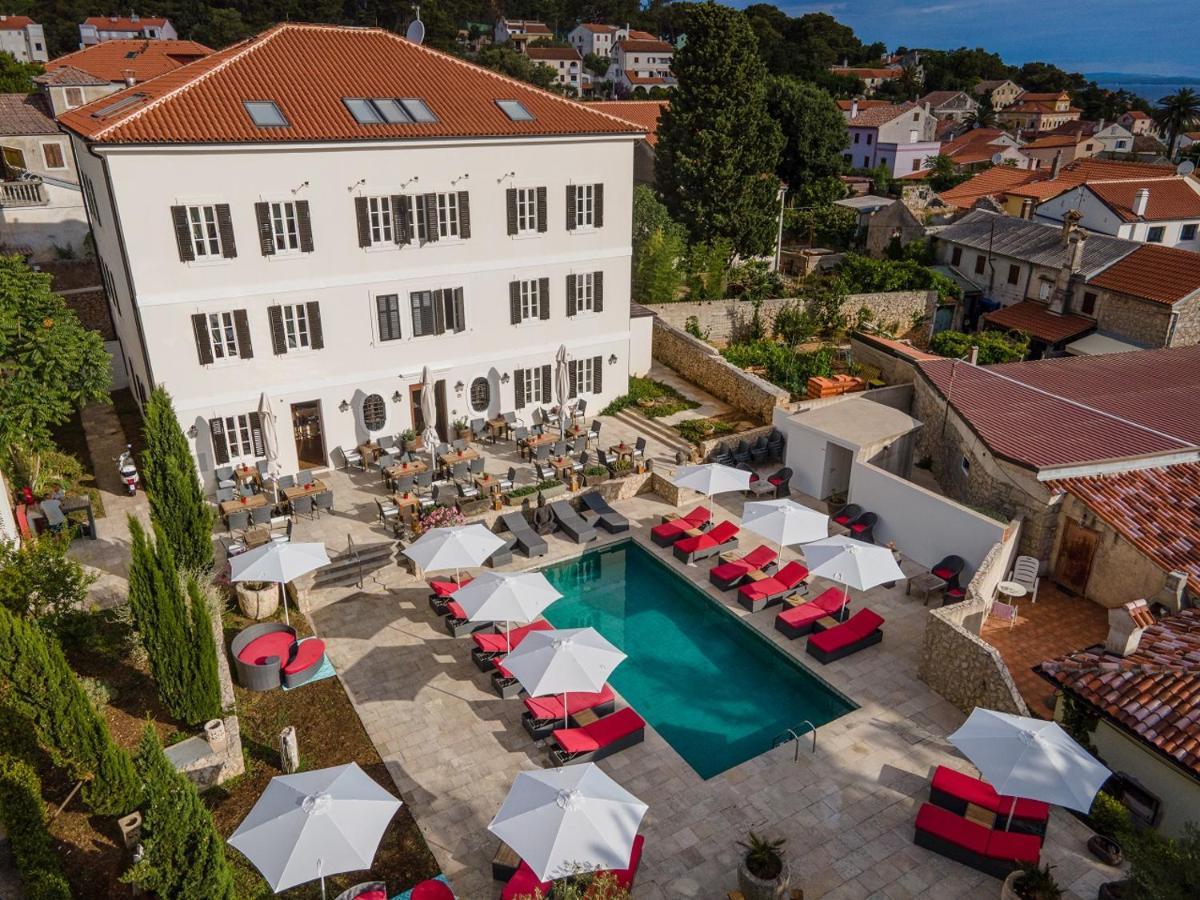 Dolphin Suites Вели-Лошинь Экстерьер фото